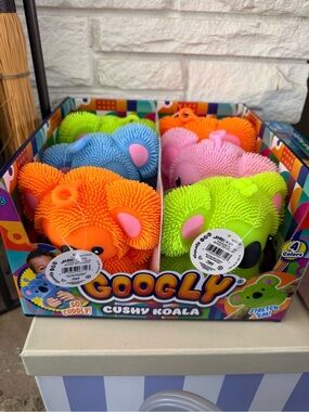 Googly- JA-RU Toys-Cushy Squishy Koala-STRETCH! Viral Toys
